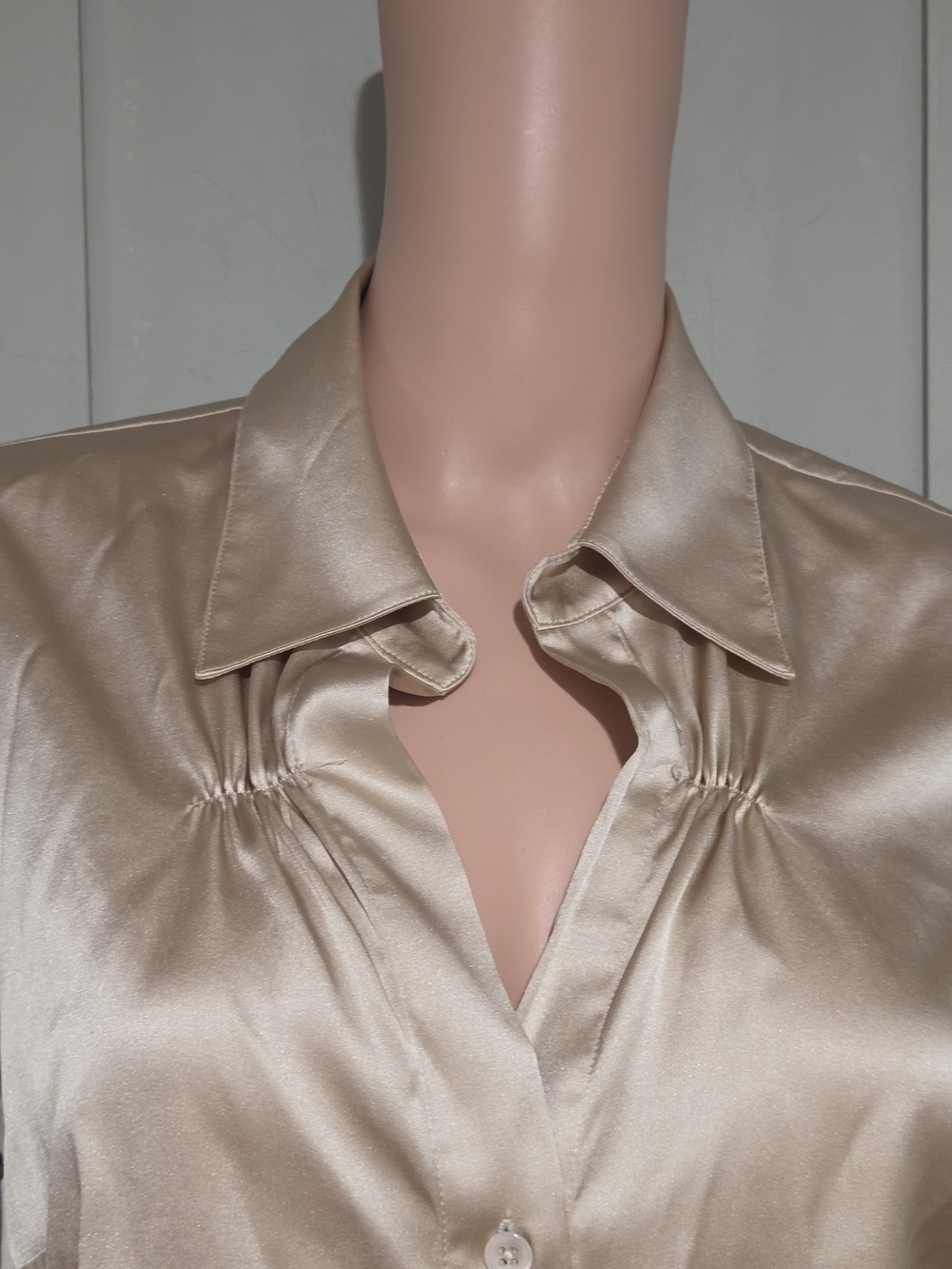 Ann Taylor Champagne Satin Gathered Button Down Blouse Size 10 NWT - Picture 7 of 16